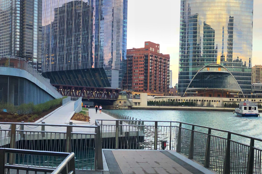 River North Viertel in Chicago Chicago Riverwalk im Geschäftsviertel River North